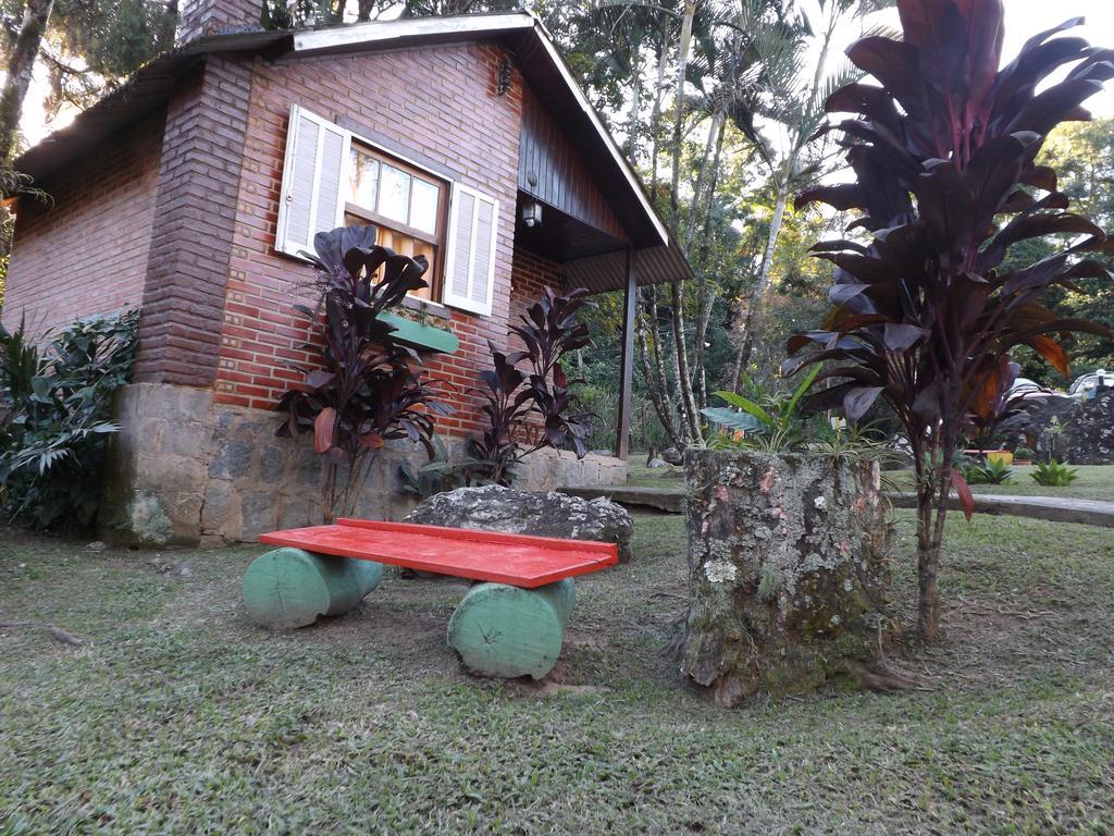 Pousada Quintal Das Pedras Penedo Rum bild